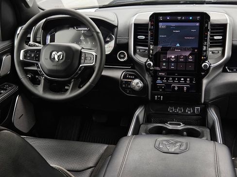 Used 2025 RAM 1500 Laramie w/ Night Edition image 36