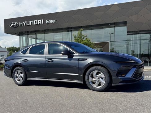 New 2026 Hyundai Sonata SE FWD image 1