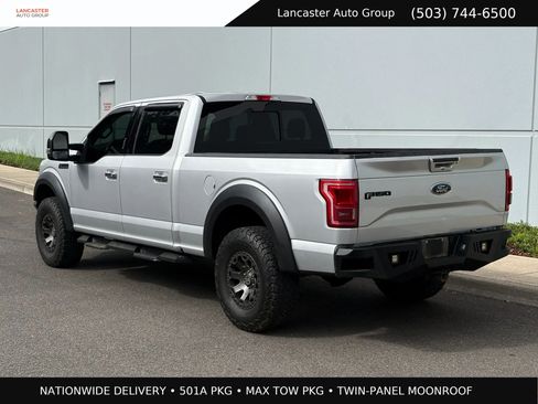 Used 2017 Ford F150 Lariat AWD/4WD image 4