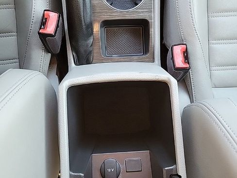 Used 2017 Volkswagen Passat 1.8T SEL Premium image 40