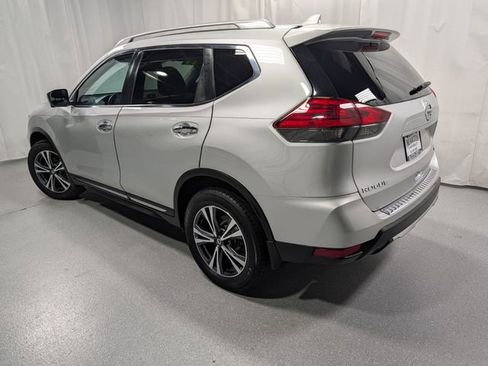 Used 2017 Nissan Rogue SL w/ SL Premium Package AWD/4WD image 6