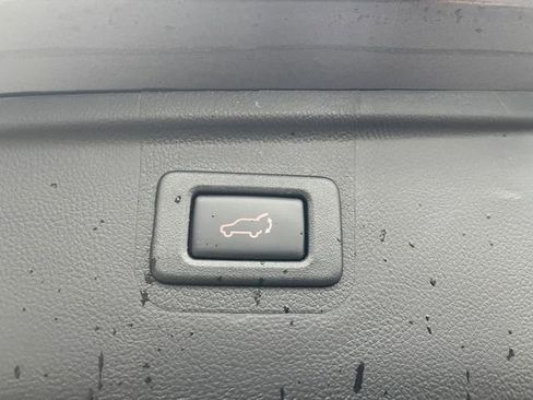 Used 2019 Subaru Outback 2.5i Premium AWD/4WD image 17