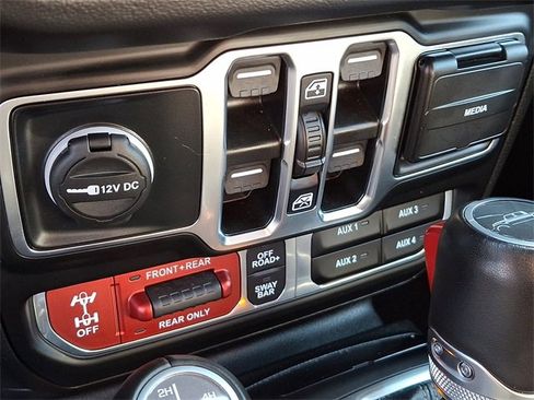 Used 2024 Jeep Gladiator Rubicon image 28