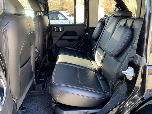 Used 2022 Jeep Wrangler Unlimited Sahara w/ Cold Weather Group image 12