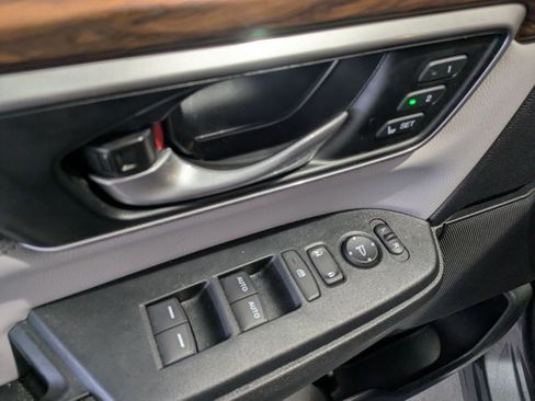 Used 2022 Honda CR-V EX-L image 10