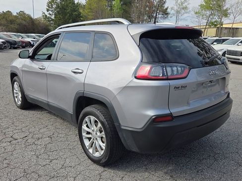 Used 2021 Jeep Cherokee Latitude FWD image 10