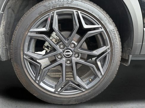 Certified 2025 Nissan Kicks SR FWD image 13
