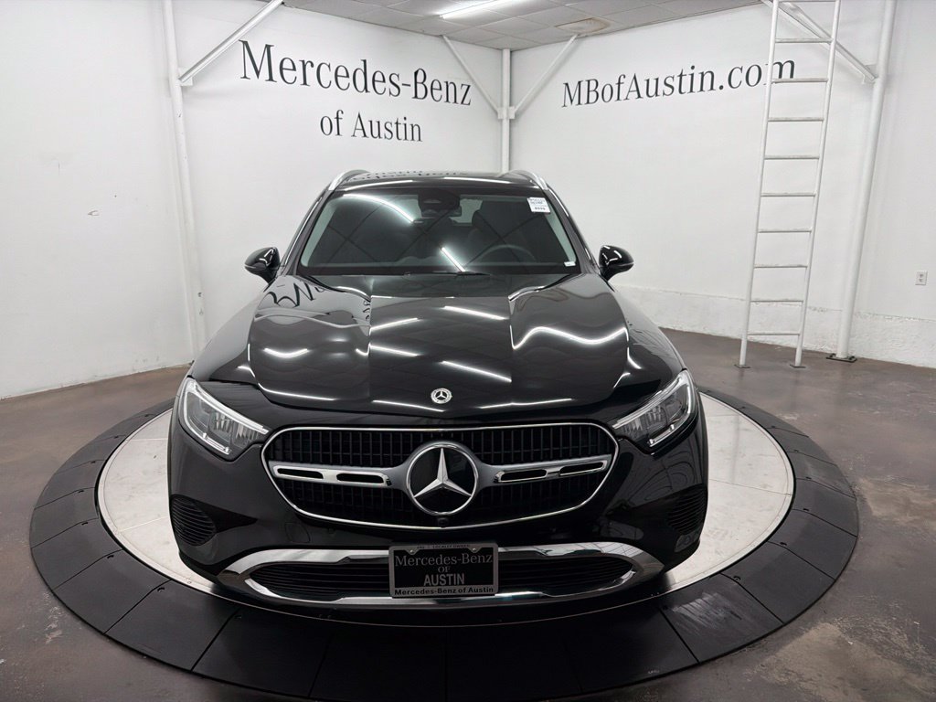 Certified 2024 Mercedes-Benz GLC 300 image 2