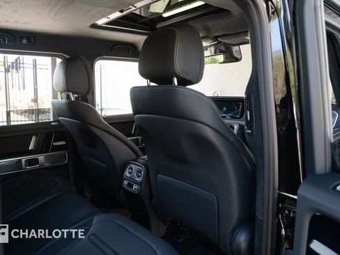 Used 2024 Mercedes-Benz G 550 image 38