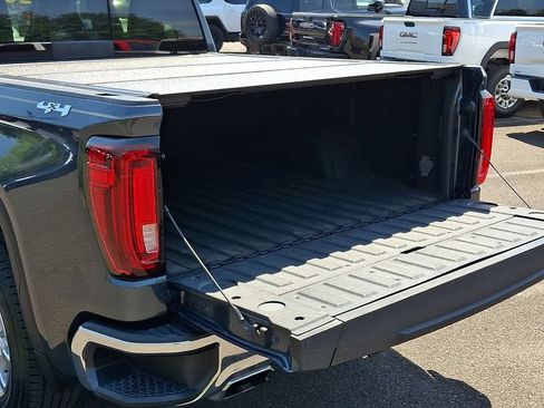 Used 2020 GMC Sierra 1500 SLT w/ SLT Premium Package AWD/4WD image 31