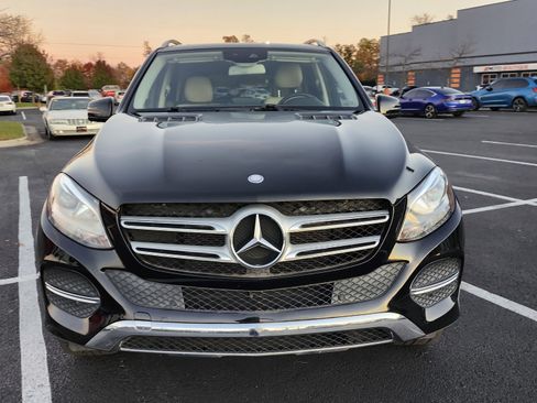 Used 2016 Mercedes-Benz GLE 350 4MATIC w/ Premium Package image 3