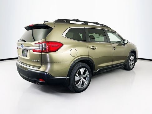 Used 2023 Subaru Ascent Premium w/ Convenience Package image 9