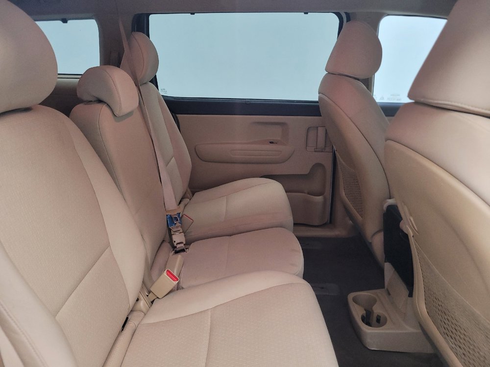 Used 2016 Kia Sedona LX w/ LX Convenience Package FWD image 19