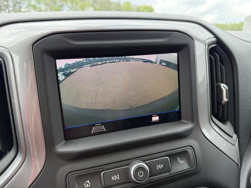 Used 2021 Chevrolet Silverado 1500 Custom AWD/4WD image 12