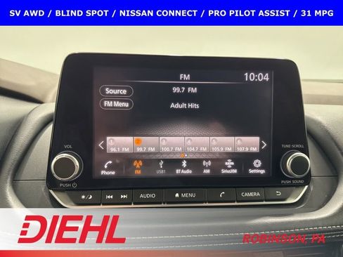 Used 2022 Nissan Rogue SV image 27