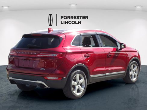Used 2015 Lincoln MKC FWD image 3