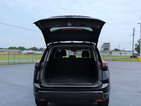 Used 2026 Nissan Rogue SV AWD/4WD image 31