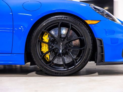 Used 2022 Porsche 718 Cayman GT4 RWD image 24