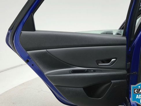 Used 2021 Hyundai Elantra SEL w/ Convenience Package image 31