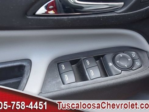 Certified 2019 Chevrolet Equinox LT w/ Sun & Navigation Package FWD image 18