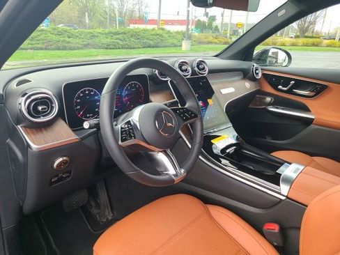 Certified 2026 Mercedes-Benz GLC 300 4MATIC image 6