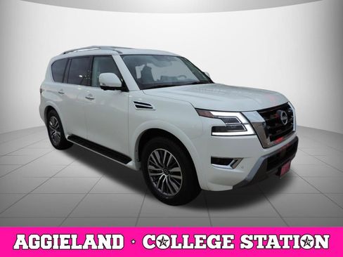 Certified 2024 Nissan Armada SL w/ Captain's Chairs Package RWD image 3