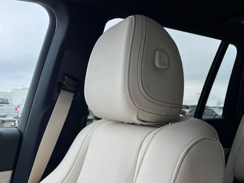 Certified 2025 Mercedes-Benz GLS 450 GLS 450 image 50