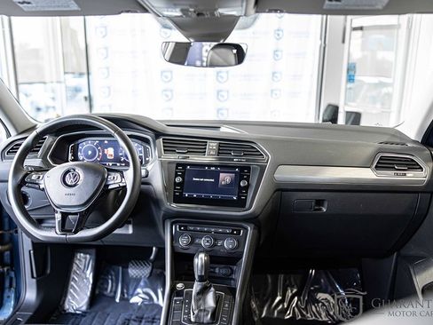 Used 2020 Volkswagen Tiguan SEL image 36