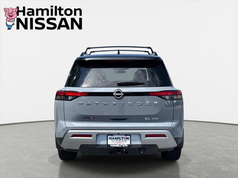Used 2024 Nissan Pathfinder SL w/ SL Premium Package AWD/4WD image 3