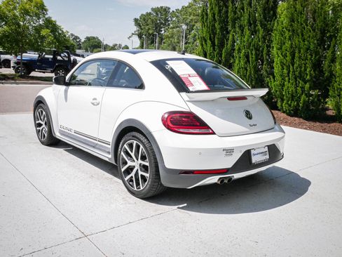 Used 2017 Volkswagen Beetle 1.8T Dune FWD image 8