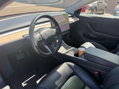 Used 2018 Tesla Model 3 Long Range image 13