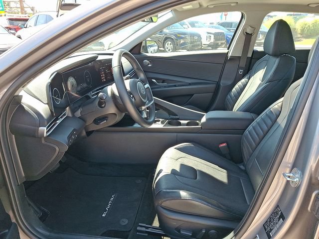 Certified 2023 Hyundai Elantra Limited FWD image 13