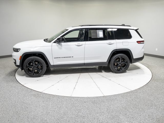 Used 2023 Jeep Grand Cherokee L Limited w/ Black Appearance Package AWD/4WD image 38