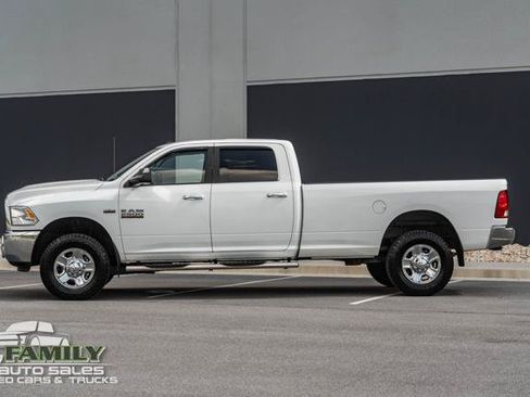 Used 2017 RAM 2500 SLT AWD/4WD image 4