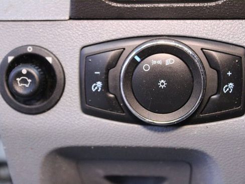 Used 2016 Ford Transit 150 XL image 20