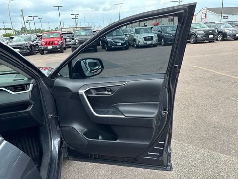 Used 2022 Toyota RAV4 XLE w/ Convenience Package AWD/4WD image 34