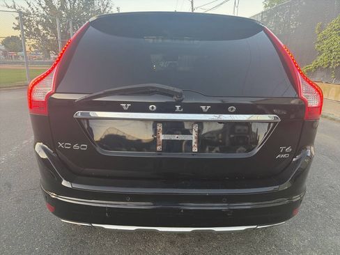 Used 2015 Volvo XC60 T6 w/ Proximity Package AWD/4WD image 6