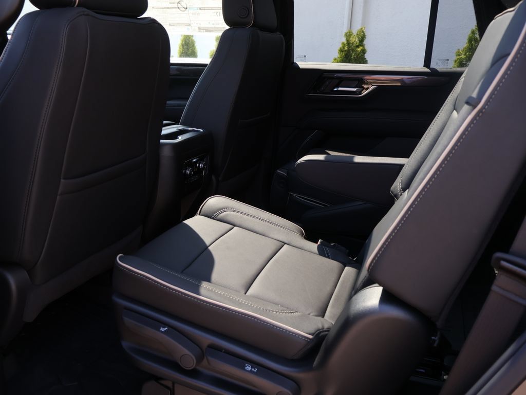 New 2026 GMC Yukon Elevation w/ LPO, Floor Liner Package AWD/4WD image 20