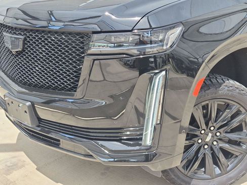 Certified 2023 Cadillac Escalade Sport w/ Touring Package AWD/4WD image 5