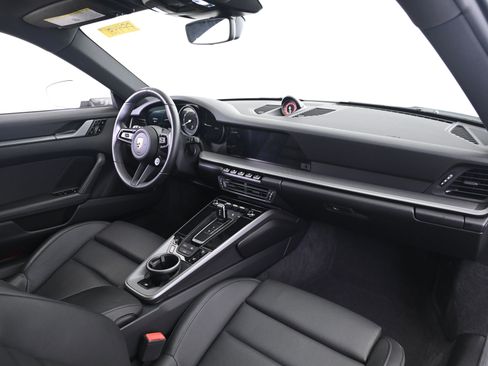 Used 2020 Porsche 911 Carrera S image 18