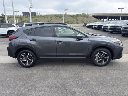 Used 2024 Subaru Crosstrek 2.0i Premium image 7