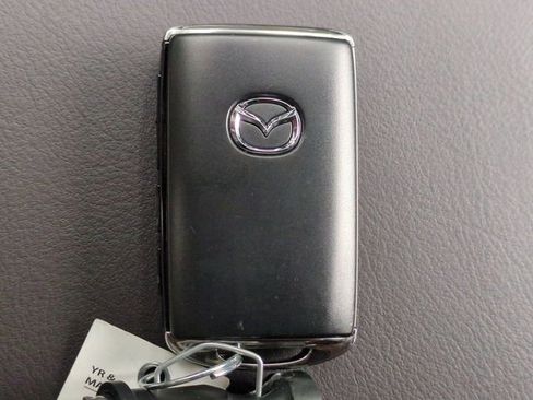 New 2025 MAZDA CX-5 Signature image 26