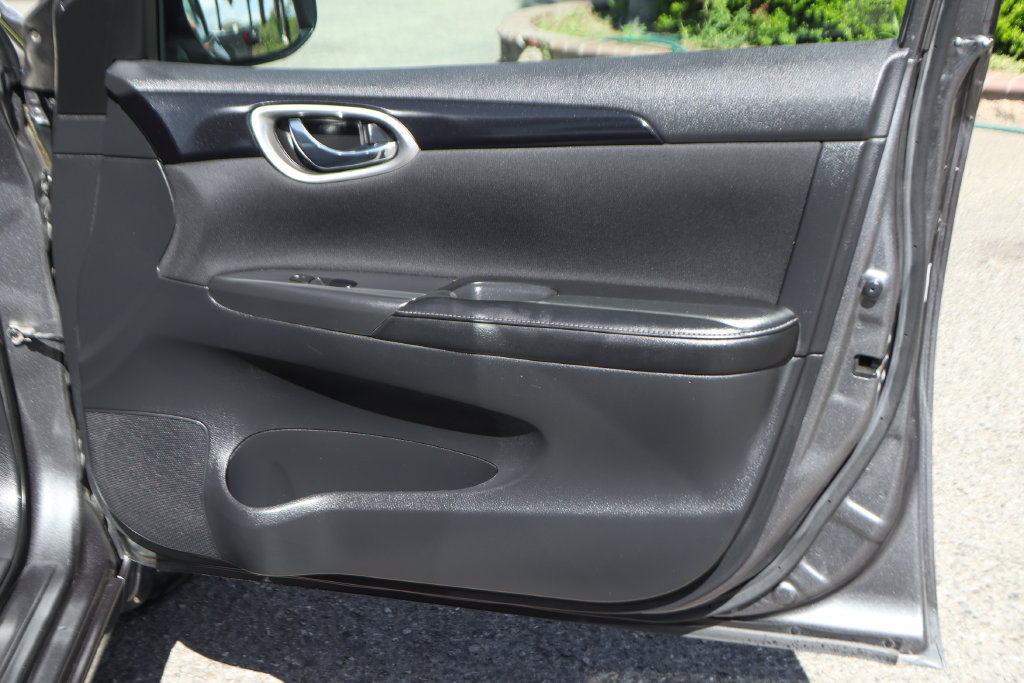 Used 2019 Nissan Sentra SV FWD image 36