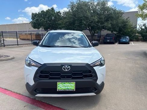 Used 2026 Toyota Corolla Cross L FWD image 2
