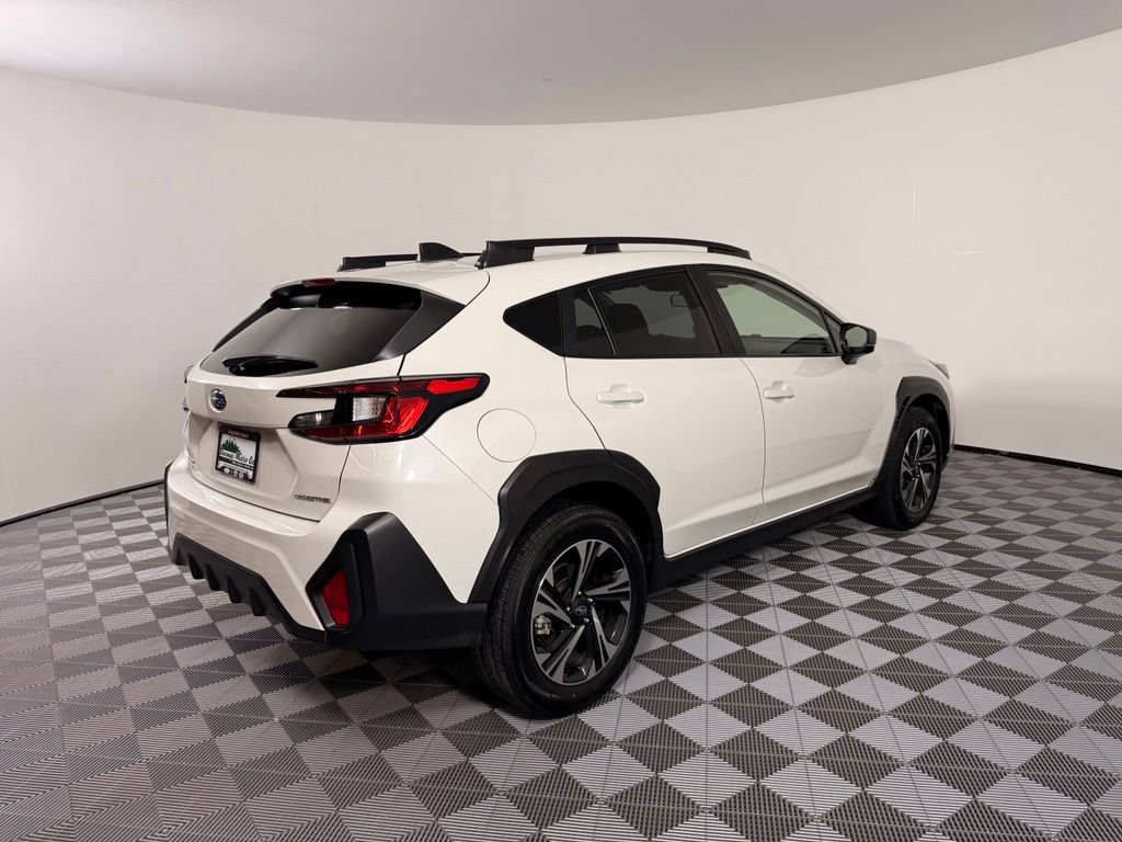Used 2025 Subaru Crosstrek 2.5i Premium AWD/4WD image 9