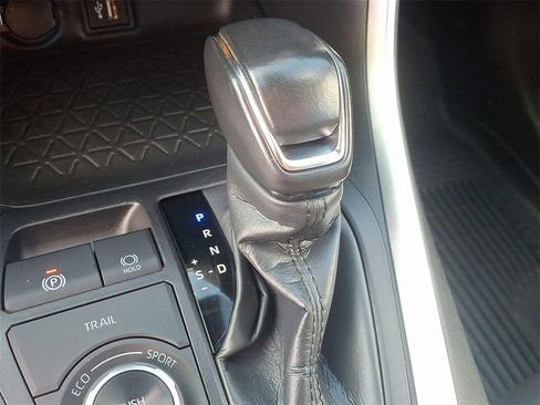 Used 2024 Toyota RAV4 SE w/ Weather Package image 14