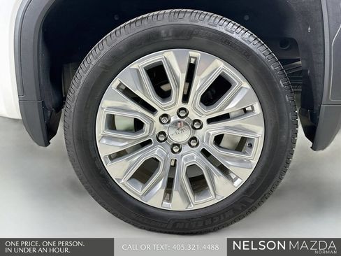 Used 2021 GMC Sierra 1500 Denali w/ Denali Ultimate Package AWD/4WD image 33