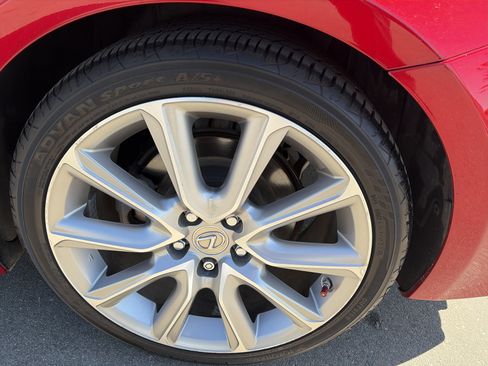 Used 2015 Lexus RC 350 w/ Luxury Package RWD image 26