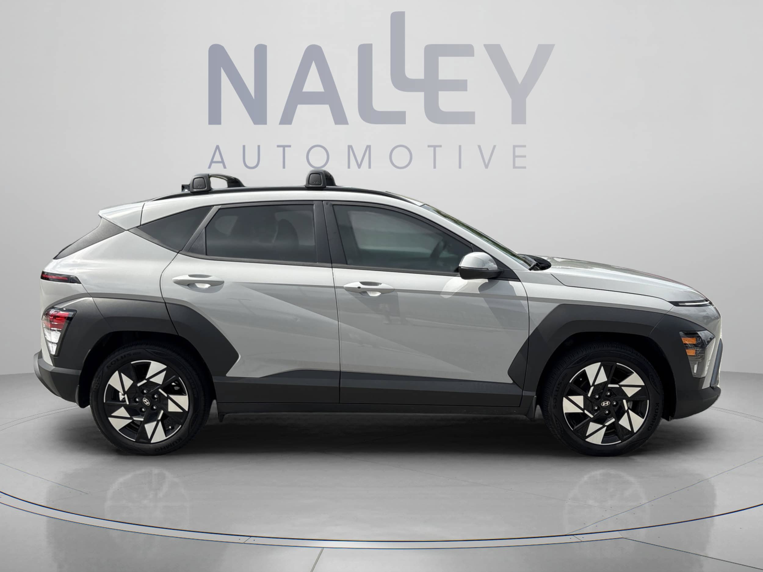 Used 2025 Hyundai Kona SEL FWD image 6