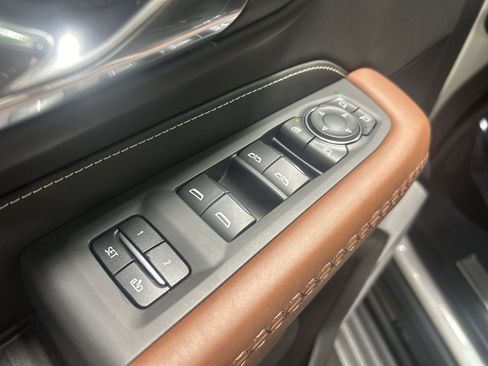 Certified 2023 GMC Yukon Denali Ultimate AWD/4WD image 24